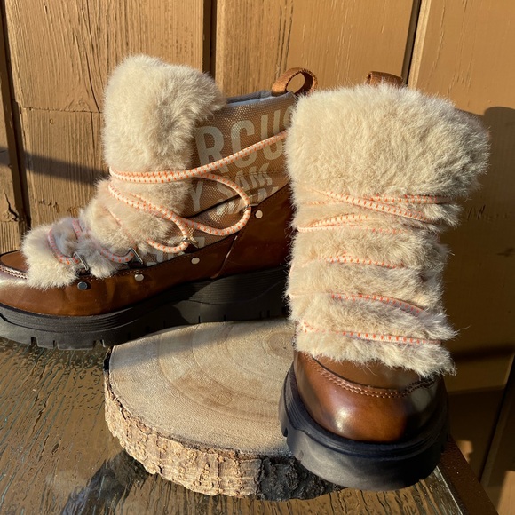 Circus by Sam Edelman Shoes - HP❄️Circus by Sam Edelman Rex Boot❄️